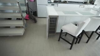 Снял сексуальную телку с теннисного корта и жестко выебал