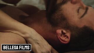 Распутная телочка уговорила отчима жестко трахнуть ее волосатую киску