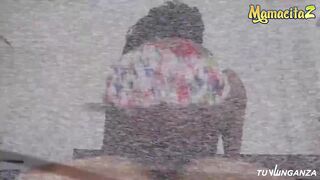 Негритянка хотела записать домашнее соло и нарвалась на большой белый член