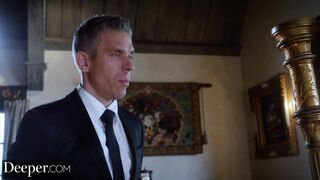 Строгий муж развратно наказывает блондинку за измену с учителем игры на арфе